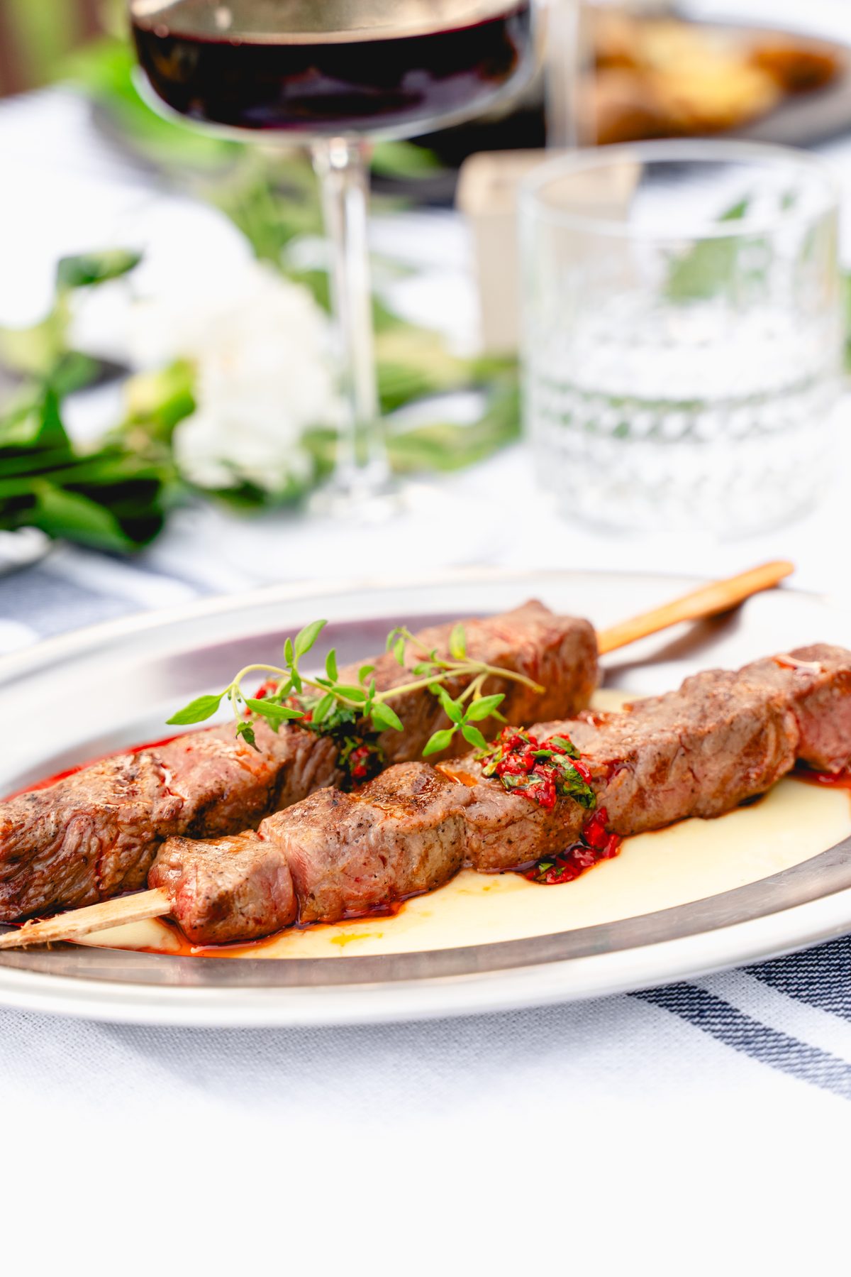 Arrosticini skewers with red wine